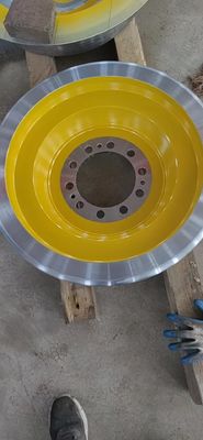 EN 10204 çap 640mm raylı kamyon römork tekerlekleri sarı boya rengi ile