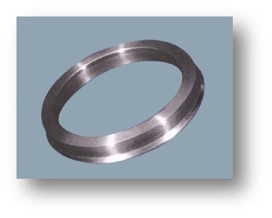 Kalınlaştırılmış Kalınlaştırma Demiryolu Lokomotif Lastikleri 1250mm Diametresi B6E Malzeme BS Standart